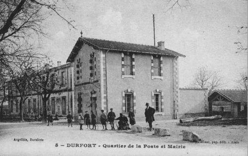 Durfort 30 - Poste et mairie